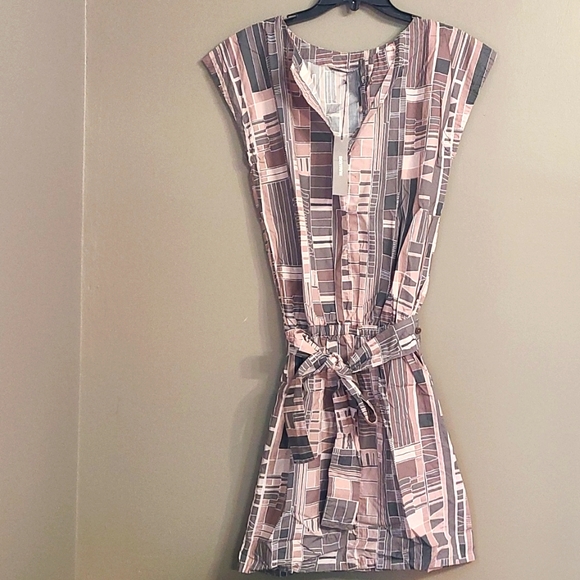 Humanoid Dress - Picture 1 of 4